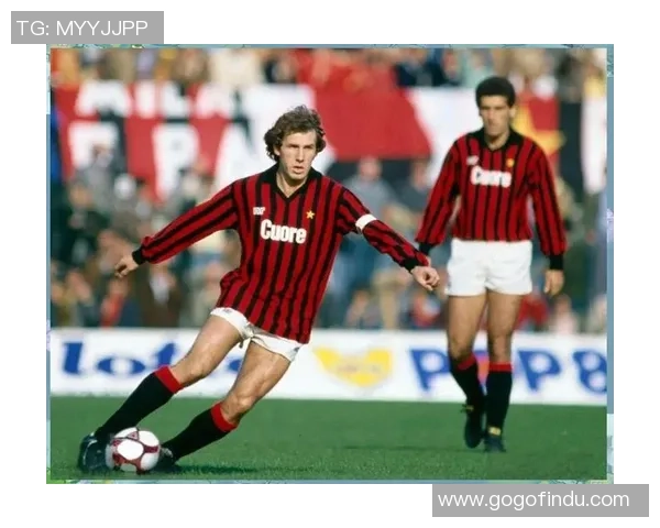 南京足球队的崛起与荣耀揭秘：探索他们背后的力量与精神